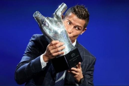 Ronaldo dành danh hiệu cầu thủ xuất sắc nhất châu Âu